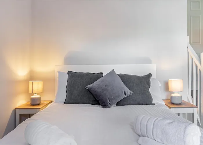 Host & Stay - Droitwich Road Dwelling